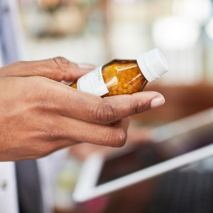 Globuli nach der Geburt: SO kann Homöopathie helfen