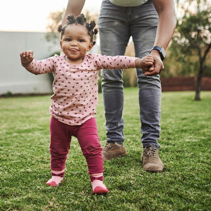 Wann laufen Babys? Welches Alter ist "normal"?