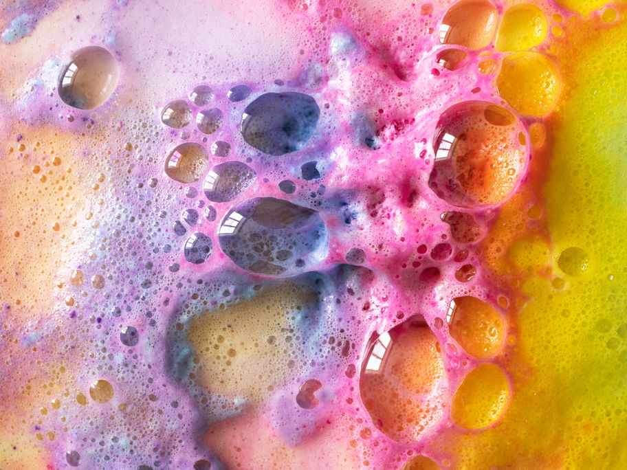 Bunte Seifenlauge