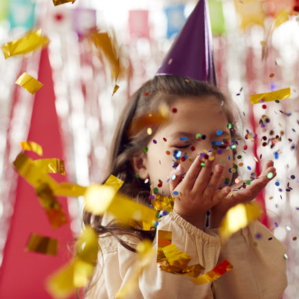 Silvester-Basteln mit Kindern: 12 GENIALE Ideen und Spiele