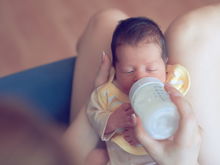Eine Mama hat sich 475 Liter Milch abgepumpt – und wollte endlich aufhören