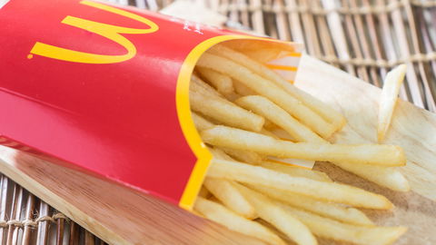Pupo-Pommes: Warum KiWu-Frauen nach dem Embryotransfer auf McDonalds-Fritten schwören