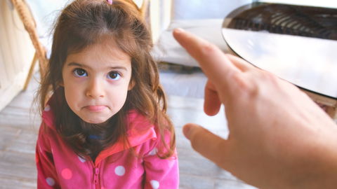 Umstrittener Erziehungsstil: Wie können Tiger Moms ihre Kinder nur so unter Druck setzen?