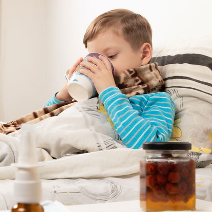 Lange Erkältung bei Kindern: Was tun, wenn es einfach nicht besser wird?