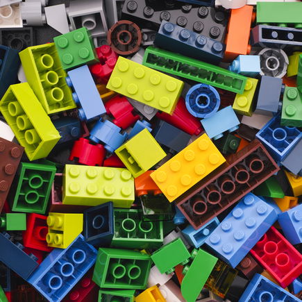 Dieser Lego-Sortiertrick ist sinnvoll und sinnlos zugleich ...