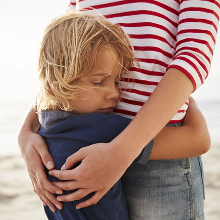 Mit diesen einfachen Sätzen machst du dein Kind emotional stark