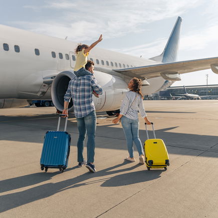 Früher in den Urlaub fliegen? Wann eine Schulbefreiung möglich ist