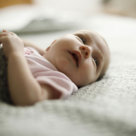 Eine Schlafberaterin erklärt, warum dein Baby tagsüber NUR kurze Schläfchen hält