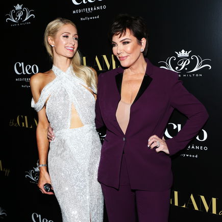 Paris Hilton verrät das (riesige!) Babygeschenk, das sie von den Kardashians bekommen hat