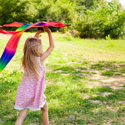„Es passt ja jemand auf“: Warum dieser fatale Irrglaube auf Feiern Kindern Leben kosten kann