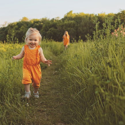 Typisch August-Baby! Die interessanten Eigenschaften der Sommerkinder