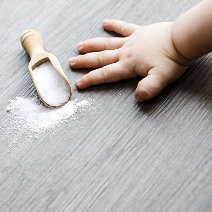 Salzvergiftung: Schon ein Teelöffel kann lebensbedrohlich für Kinder sein!