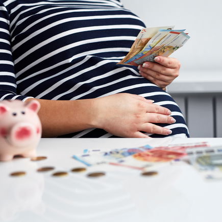 Elterngeld-Kürzungen: Bis zu 200 Euro weniger für Familien möglich