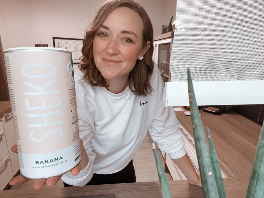 Unsere Mama-REPORTERIN Lilli ist begeistert von den Shakemahlzeiten von Sheko.