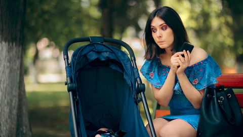 Warum Mamas den besten Grund haben, ein Handy zu benutzen