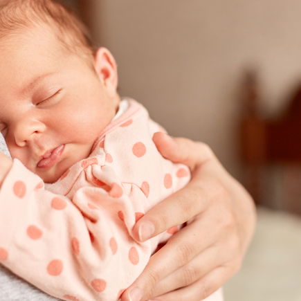 70 wunderschöne Babynamen, die Hoffnung bedeuten 
