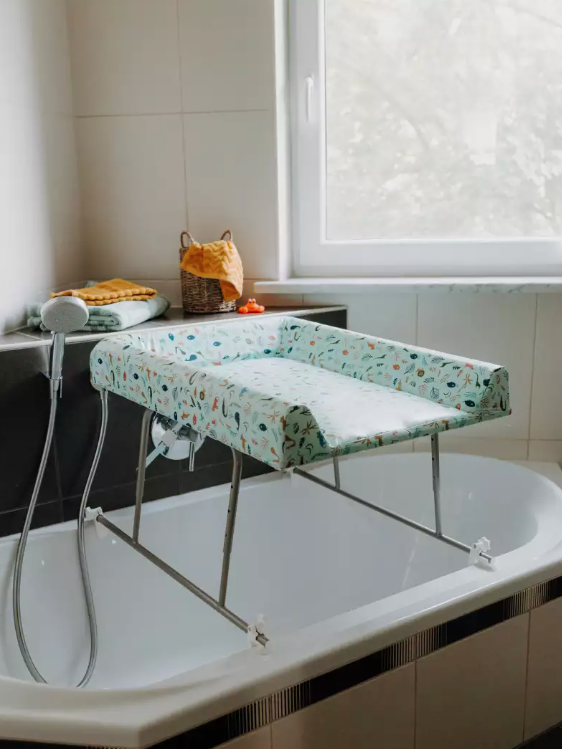 Höhenverstellbarer Wickelaufsatz von Geuther