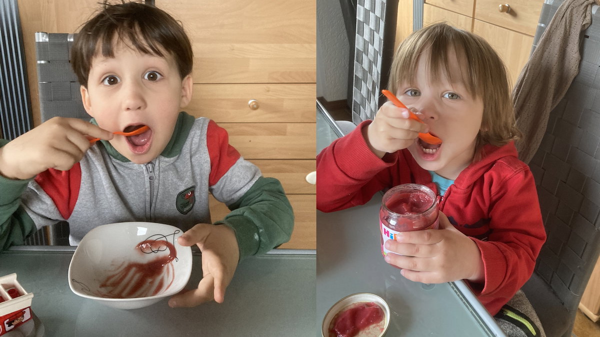 Stefanies Söhne finden die Fruchtgläschen von HiPP einfach lecker.