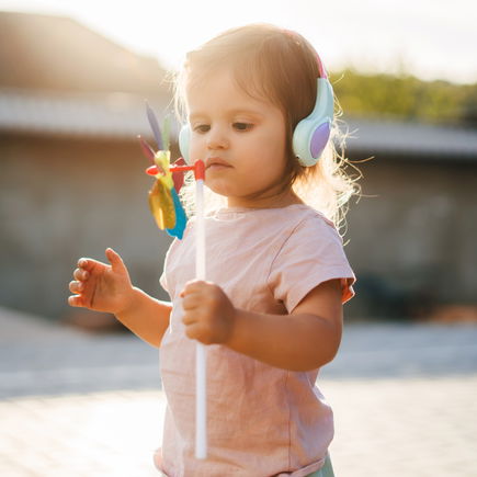 Kinderkopfhörer: Darum werden die meisten erst ab drei Jahren empfohlen