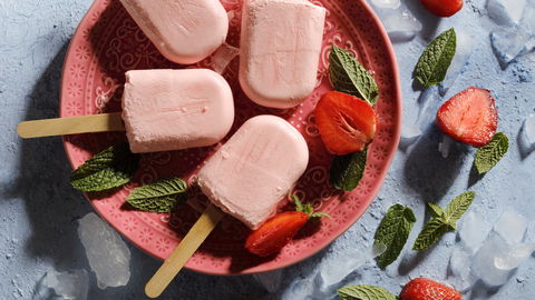 Erdbeereis für Kinder: 5 super leckere Rezepte 
