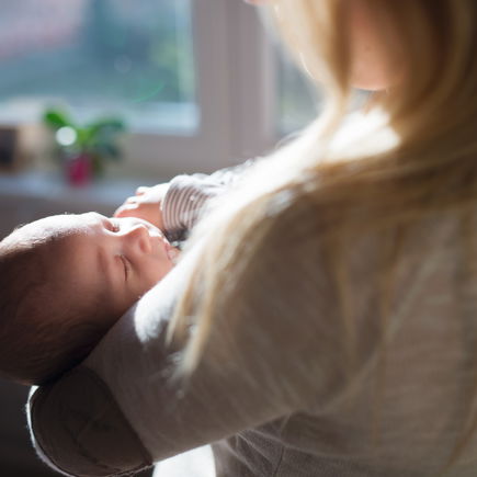 Zweifache Mutter: "Ich bereue es, dass ich meiner Stillberaterin blind vertraut habe"