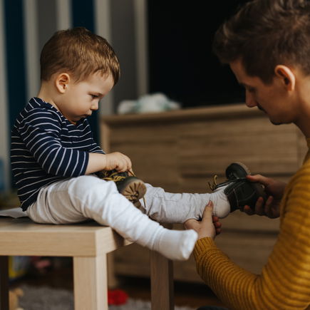 Ab wann darf ein Kind Lauflernschuhe tragen?