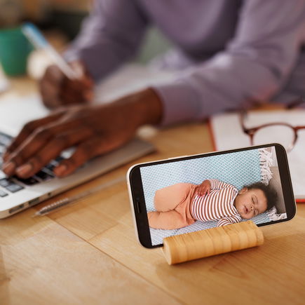 Babyphone mit dem Handy verbinden: So geht's!