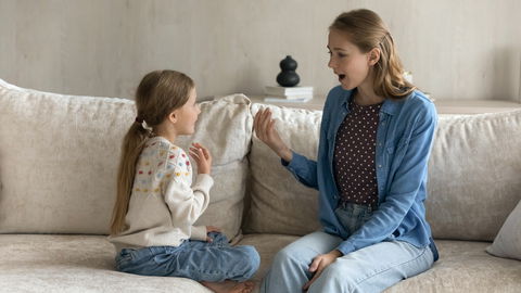 9 No-Go-Sätze, die Kinderpsychologen nie zu ihren eigenen Kindern sagen würden