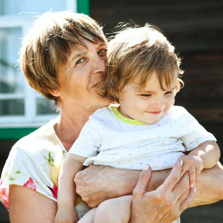 Wie Kinder auch ohne Oma und Opa glücklich aufwachsen