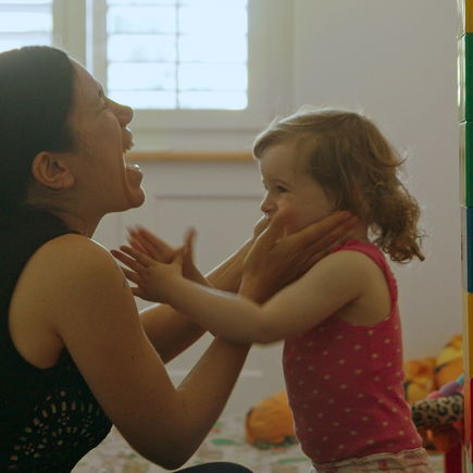 Single-Mama by Choice: "Reproduktion und Romantik sollten getrennt laufen"