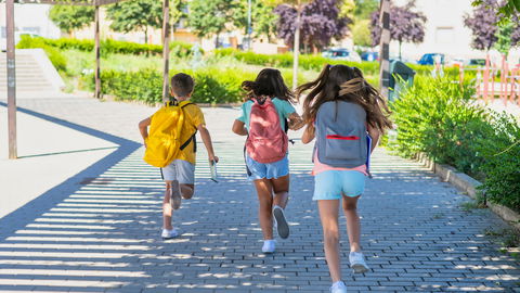 Die 5 größten Alltags-Hürden nach den Ferien – und wie Familien sie meistern