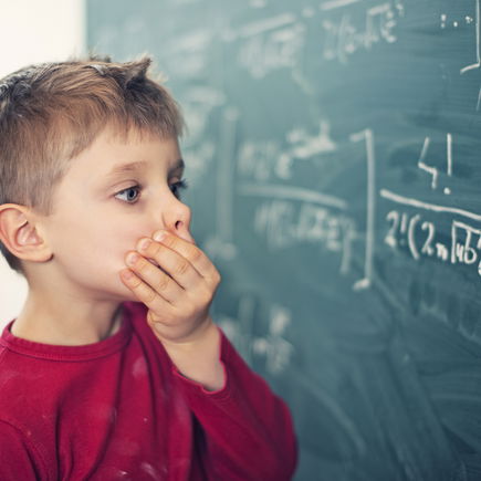 Windeln als Schulkind: Das kann dahinterstecken