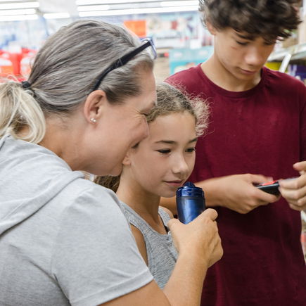 Welches Deo für Kinder? Warum Teenies anfangen zu müffeln ...