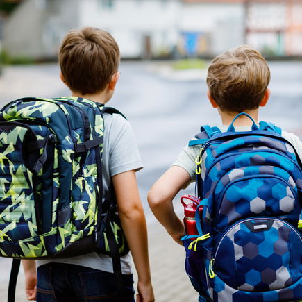 "Ist es wirklich so uncool, mit dem Grundschulranzen in die weiterführende Schule zu gehen?"