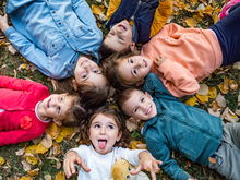 Bekannte Herbstlieder für den Kindergarten – mit Text