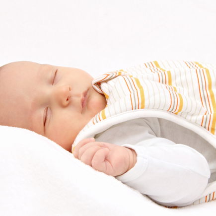 Babyschlafsäcke im Test: Erstickungsgefahr