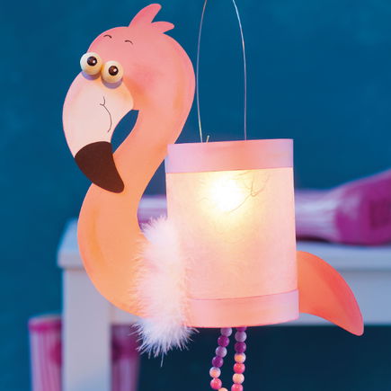 Coole Flamingo-Laterne basteln mit dieser Vorlage
