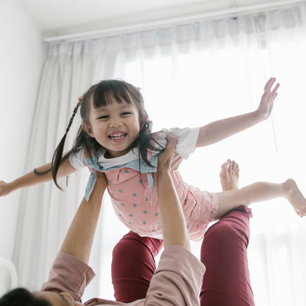Manifestieren mit Kindern: Zwei tägliche Übungen für mehr Selbstvertrauen