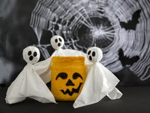 Gespenster basteln für Halloween – im Kindergarten oder zu Hause