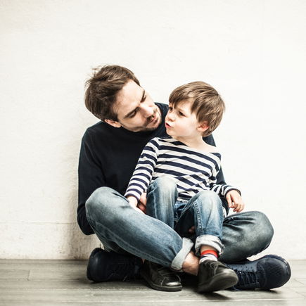 3 SOS-Tipps, die helfen, wenn Eltern wütend und unfair zu ihrem Kind waren