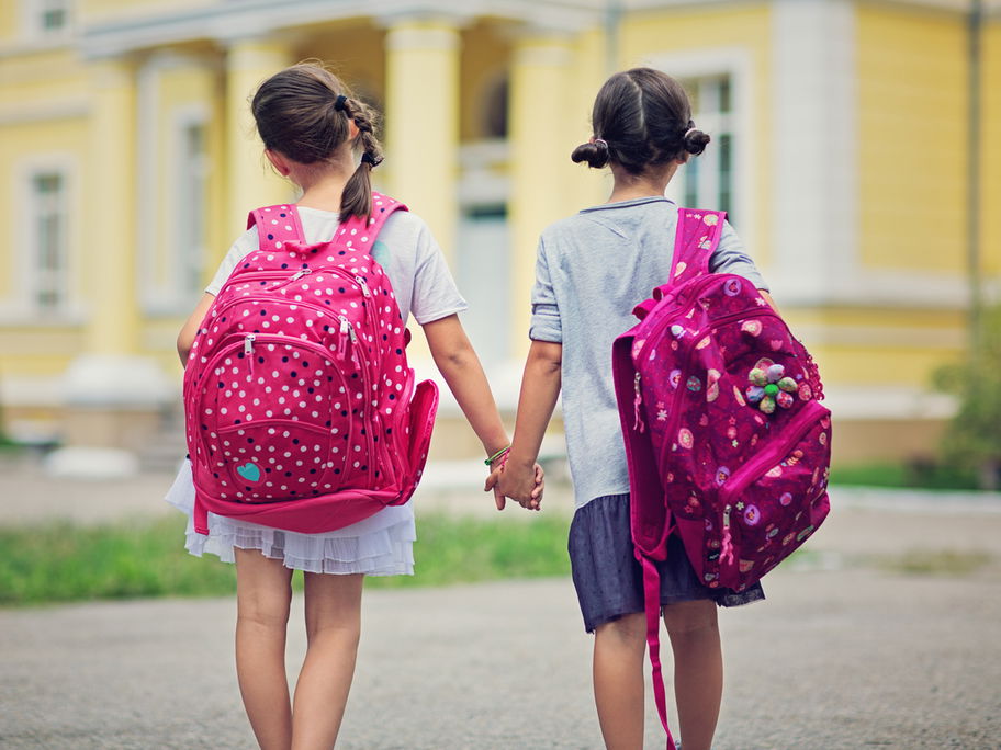 Mit dem richtigen Schulranzen wird der Schulanfang für jedes Mädchen zu einem unvergesslich freudigen Ereignis.