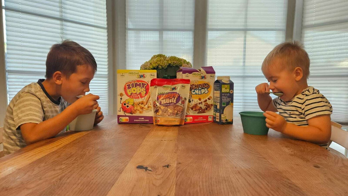 Isabellas Söhne sind von den Cerealien von Freche Freunde Kids begeistert.