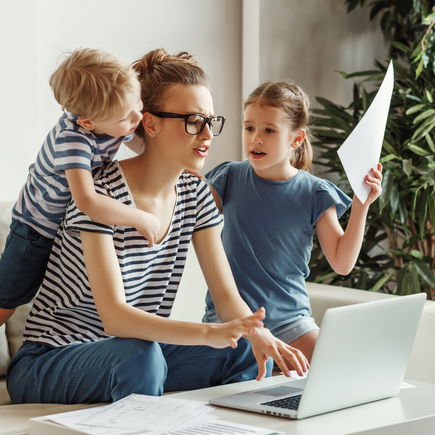 Liebe Gen Z, bitte bedenkt auch die Situation von Eltern im Job!