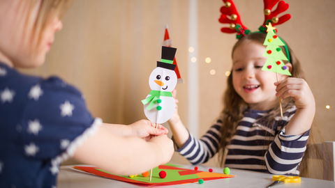 Komm, wir basteln einen Schneemann! Einfache Ideen mit Kindern