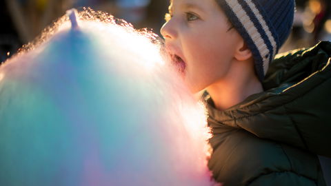 Warum Zuckerwatte die Süßigkeit der Wahl auf dem Weihnachtsmarkt sein sollte