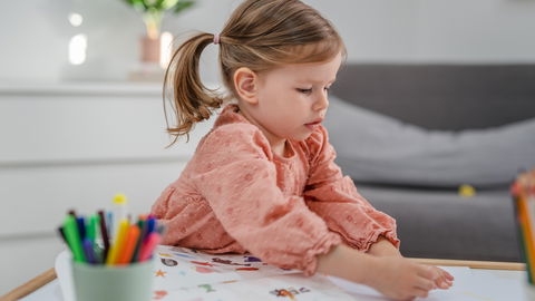 Stickerhefte für Kinder: Die schönsten Klebebücher und -alben für jedes Alter