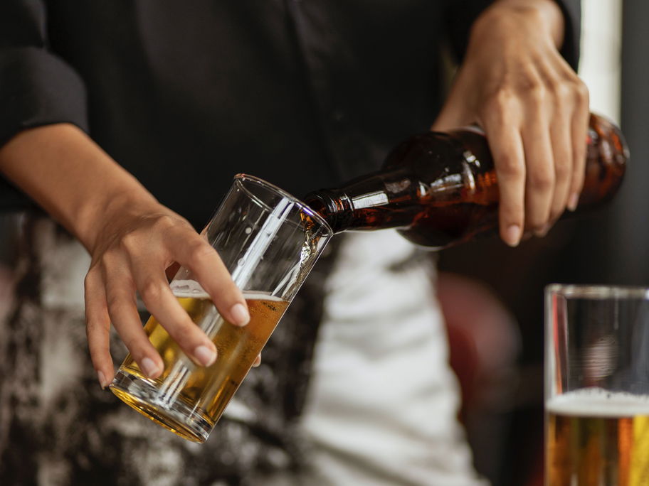 Ist alkoholfreies Bier in der Stillzeit und Schwangerschaft okay?