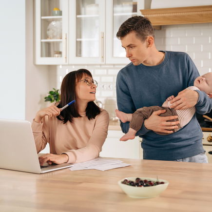 Arbeitslosengeld nach Elternzeit: Was Eltern wissen müssen