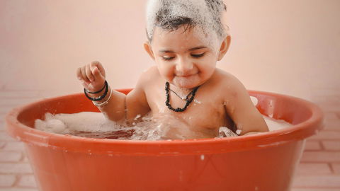 Baby-Duschgel und -Waschlotion im Test – bitte so mild wie möglich!