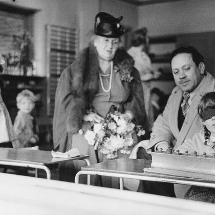 Die unpopuläre Seite der Maria Montessori: "Wie man das perfekte Kind erschafft"